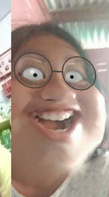 อยู่เป็นเพื่อนเธอ