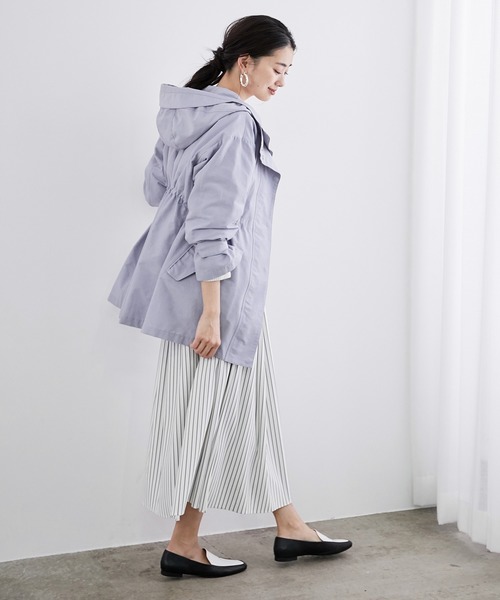 薩克森藍雪酪色撥水防風外套