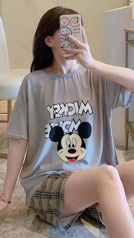 ขายส่งเสื้อผ้าแฟชั่น นำเข้าราคาถูก ซื้อน้อยก็เปิดบิล