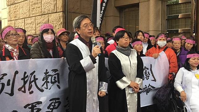 律師林永頌（左）。記者林孟潔／攝影