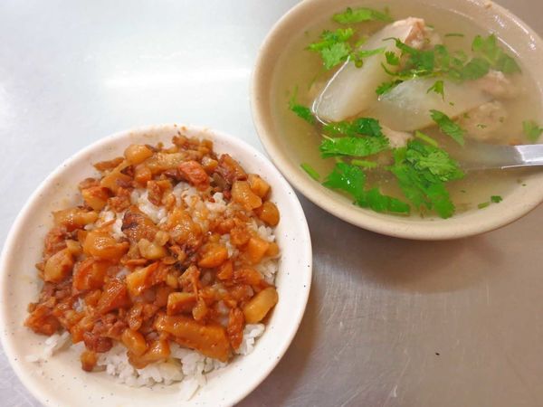 【板橋美食】新大鼎肉羹-美味又好吃的滷肉飯肉羹湯 【板橋美食】新大鼎肉羹-美味又好吃的滷肉飯肉羹湯