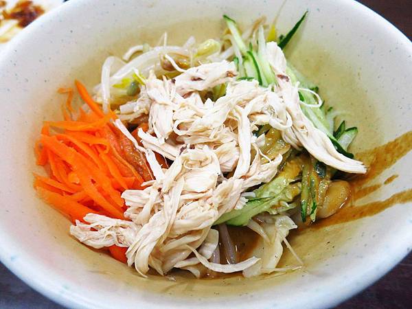 【板橋】新疆麵食館-好吃的雞絲拉皮 【板橋】新疆麵食館-好吃的雞絲拉皮