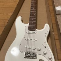 エレキギター初心者集まれ！！