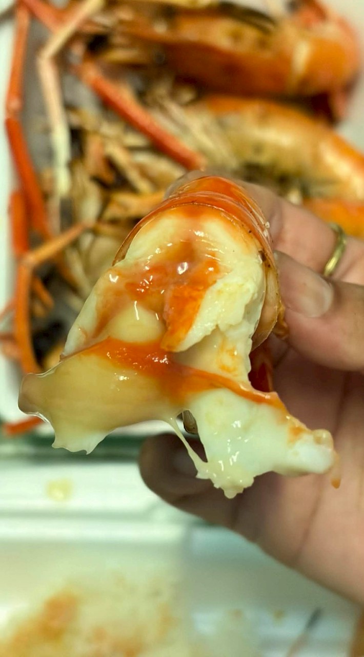 กุ้งเผามันเยิ้มศาลายา