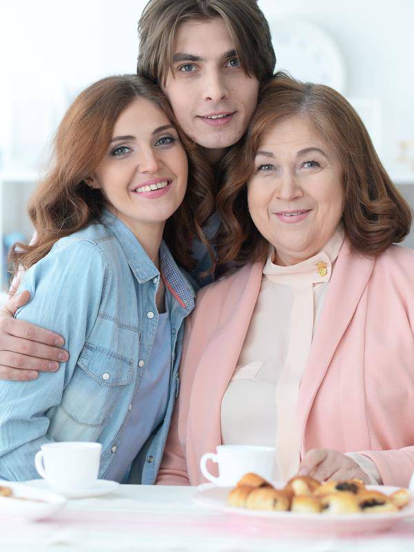 5 Cara Ampuh Agar Makin Akrab Dengan Calon Mertua Dan Ipar Fimela Line Today