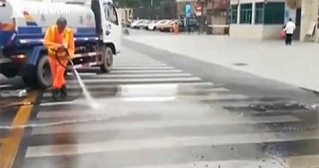 行經濕滑地摔車！1歲女童竟「三度燒傷」　醫診斷傻眼