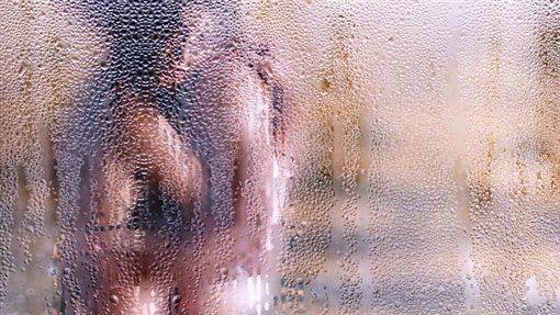 偷吃鬧翻向妻攤牌　害小三慘背39罪