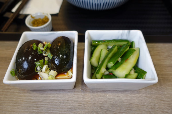 台灣郎正宗牛肉麵-松江南京站好吃牛肉麵，清燉/紅燒/蕃茄/咖哩牛肉麵、油潑抄手麵、手工水餃，中山區牛肉麵推薦(附台灣郎正宗牛肉麵菜單)