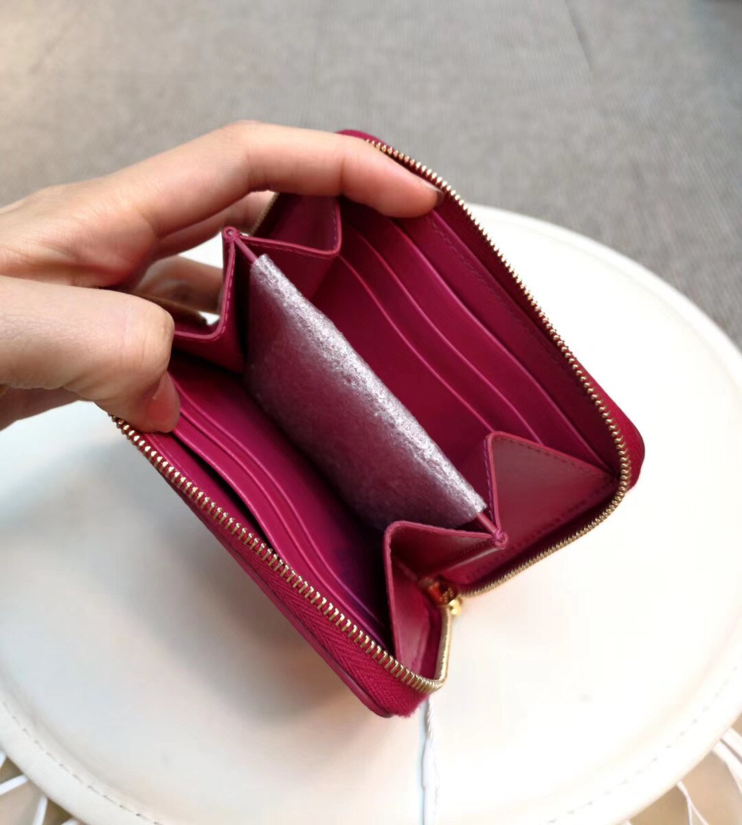 【Go時尚】Celine ZIPPED WALLET 拉鍊 牛皮卡包 零錢包