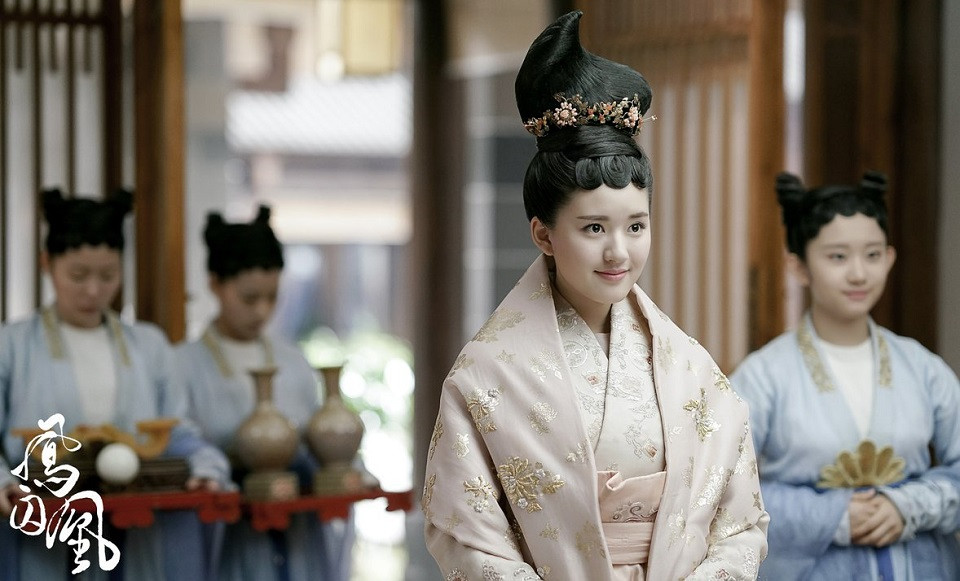 《傳聞中的陳芊芊》趙露思7個古裝角色：《鳳囚凰》馬雪雲