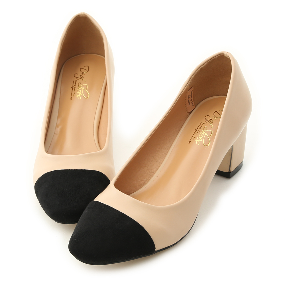 優雅style的微尖小方頭鞋楦 搭配穠纖合度的復古小粗跟設計 細膩小香風拼接鞋面，展現高雅氣質 簡單的鞋面具有高度的搭配性與實穿性 5cm跟高成功修飾令人在意的腿部線條 恰恰好的鞋跟高度最適合高跟鞋的