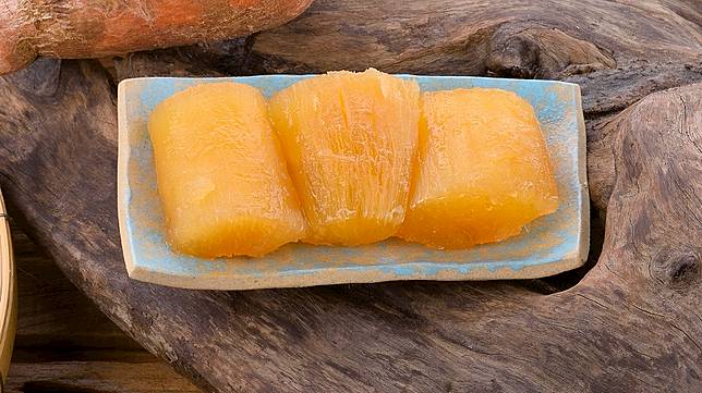 Kalori Singkong Goreng Dan Nutrisi Dari Si Ubi Kayu Ini Sehatq Line Today