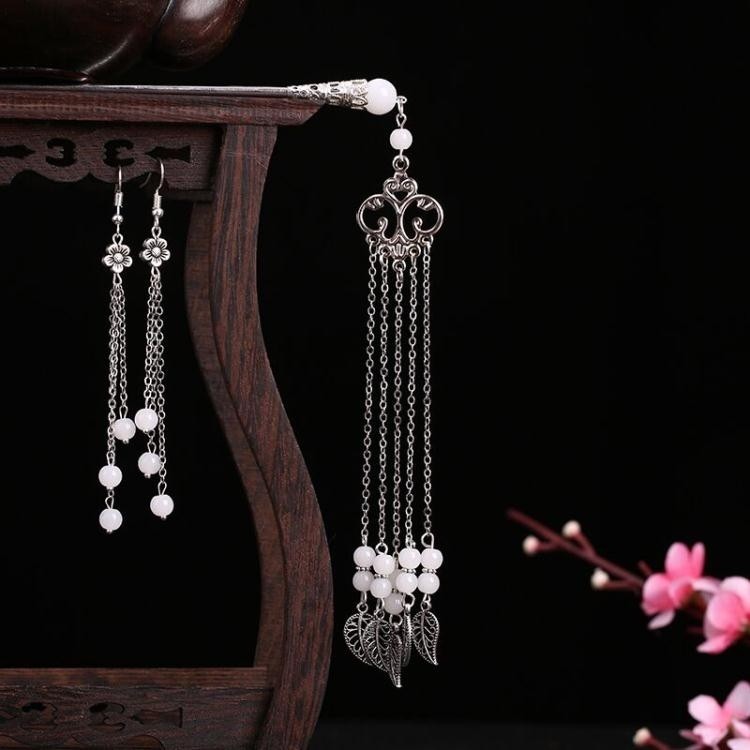 退換貨須知 若趕時間的話可先詢問客服有無現貨唷~ 下單前請再次確認選購的尺寸顏色款式規格等等 確認無誤後再進行下單避免造成您後續換貨上的困擾唷 賣場商品下單完成後臺灣現貨將會盡快為您安排寄出 宅配預計