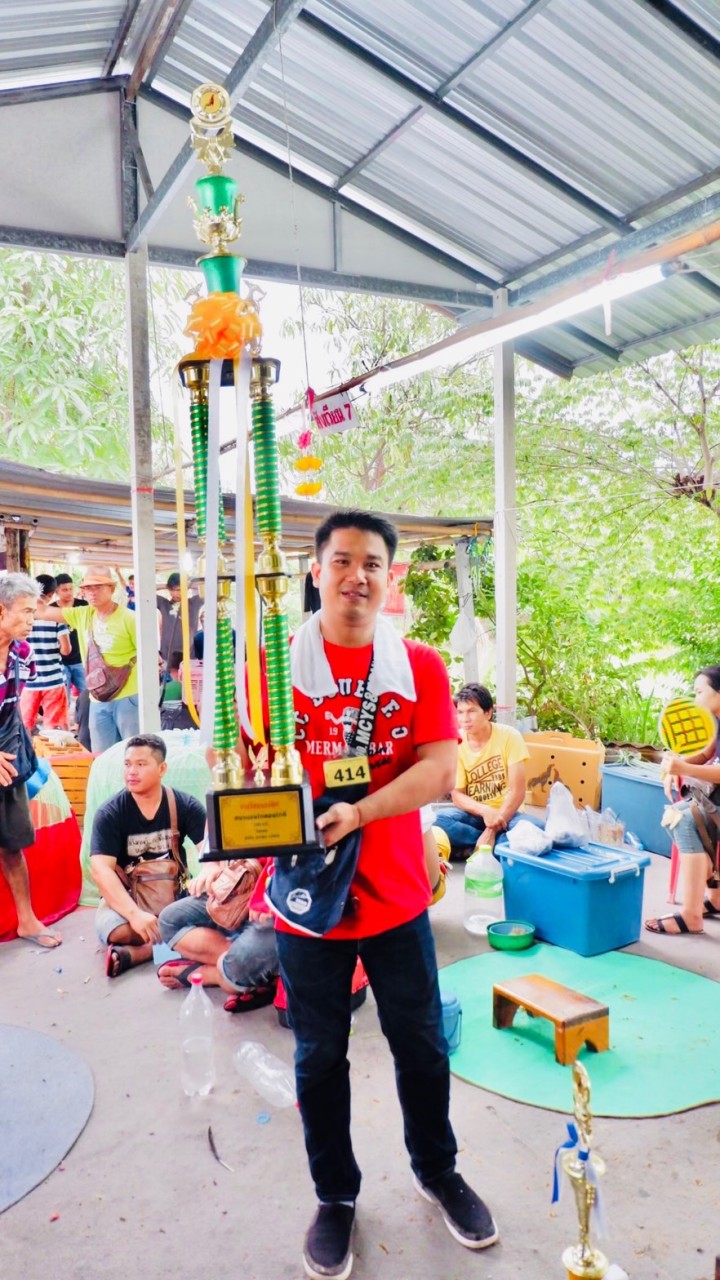 ซุ้มส.บุญล้อม
