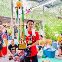 ซุ้มส.บุญล้อม