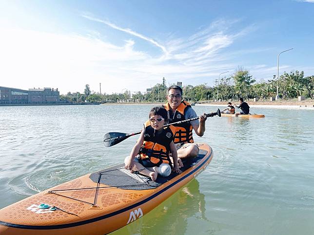 ▲與孩子一起來趟悠閒的SUP體驗吧！（圖／奧丁丁體驗)
