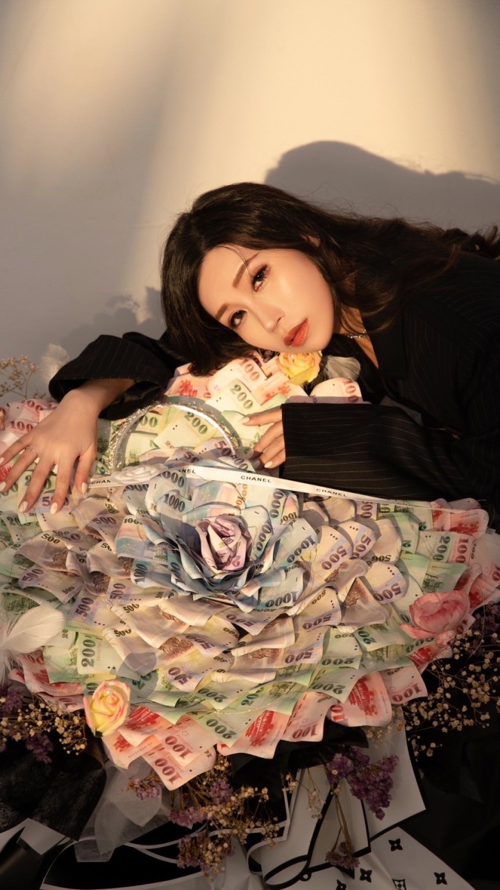 S Flower有錢花·永生花店（入群請看上方公告）