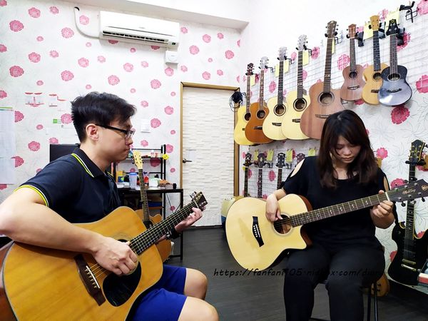 基隆吉他教學【侑霖吉他工作室】#吉他教學 #免費吉他課 #免費試聽 #一對一教學 #基隆火車站 (8).jpg
