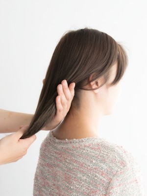 輪っかのヘアゴムで簡単 きれいにできる結び方 All About