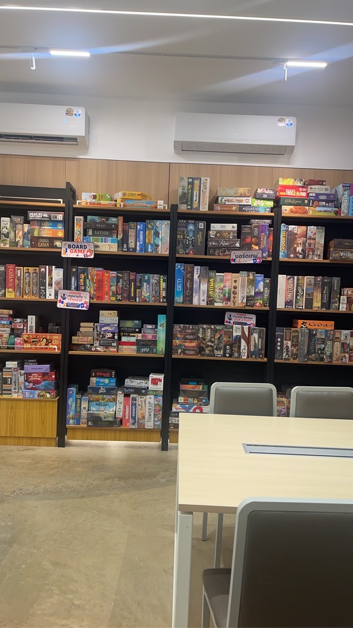 Boardgame Cafe Udomsuk by AGAME Cafe
