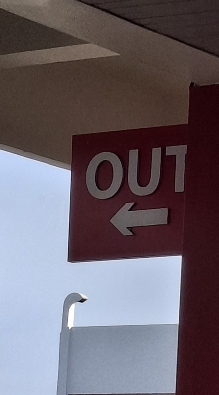 Izna ≠ Iz*Up
