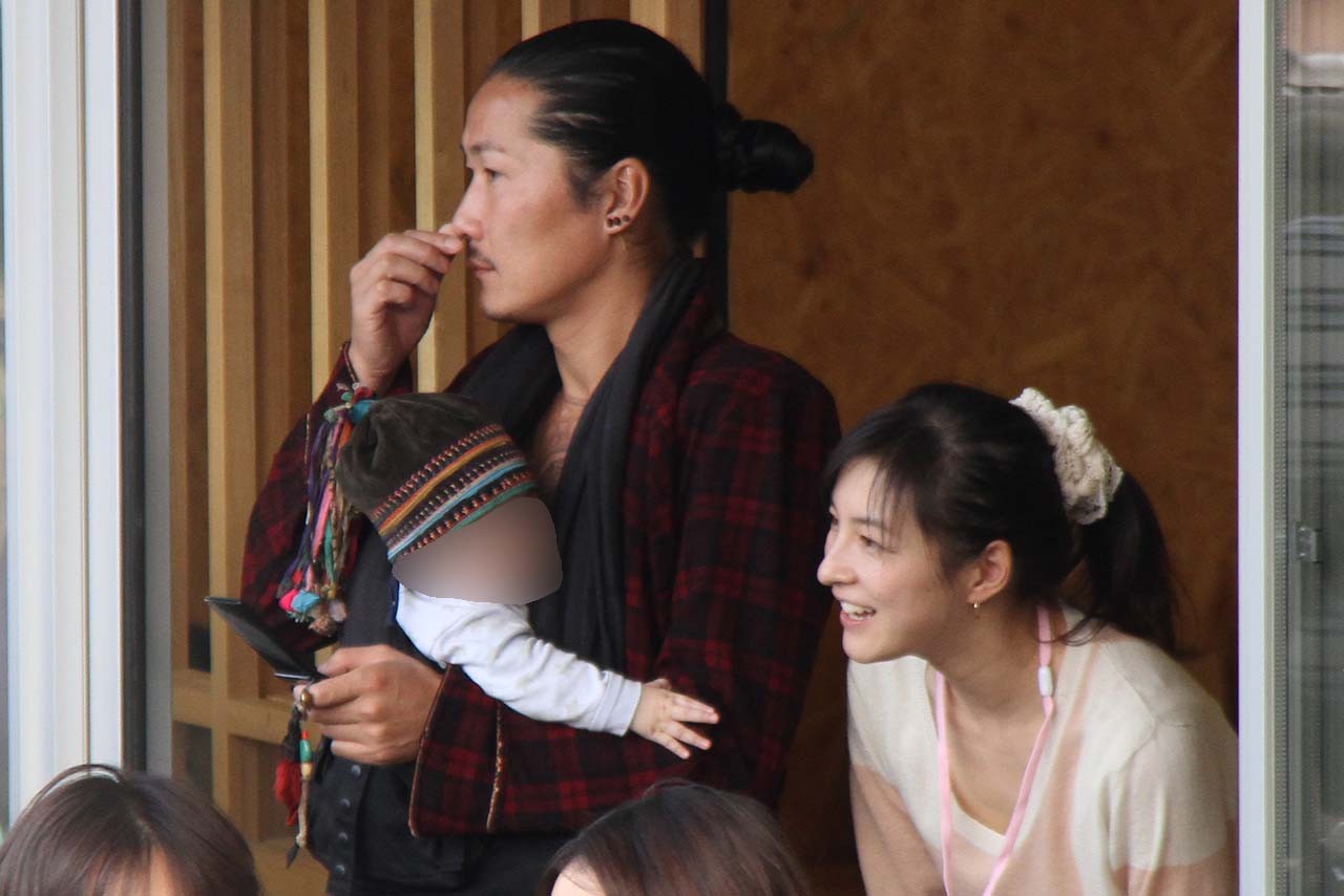 広末涼子W不倫疑惑でSNS上ではキャンドル・ジュンを“ヒモ”扱い？（週刊女性PRIME）