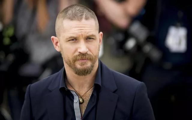 清爽型男必剪「Skinhead平頭」髮型推薦，男星示範給你看！