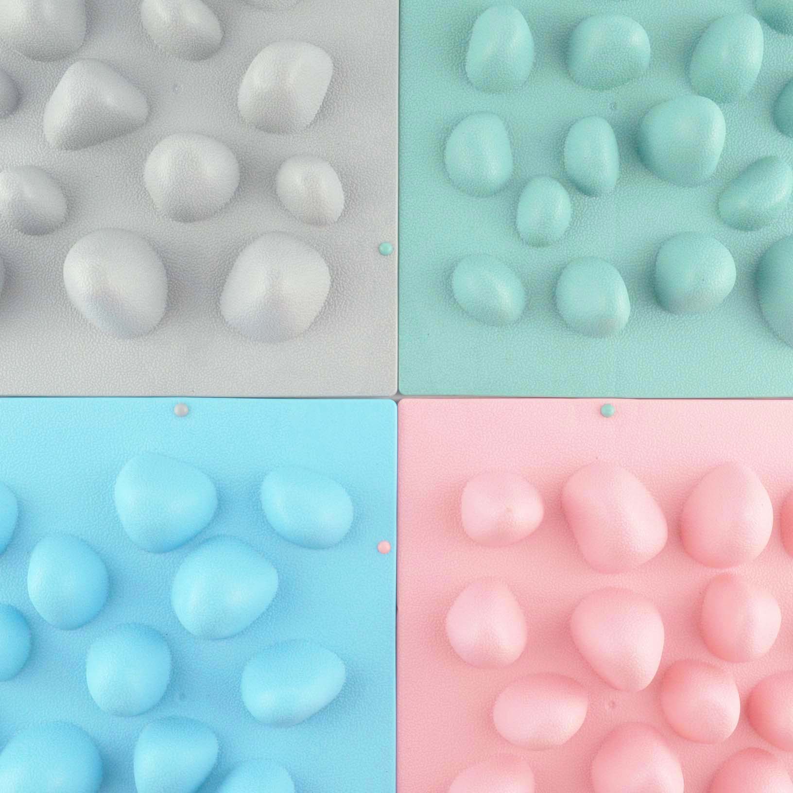 特殊顆粒狀設計，腳底按摩的好幫手 防滑加工立體石頭粒組合