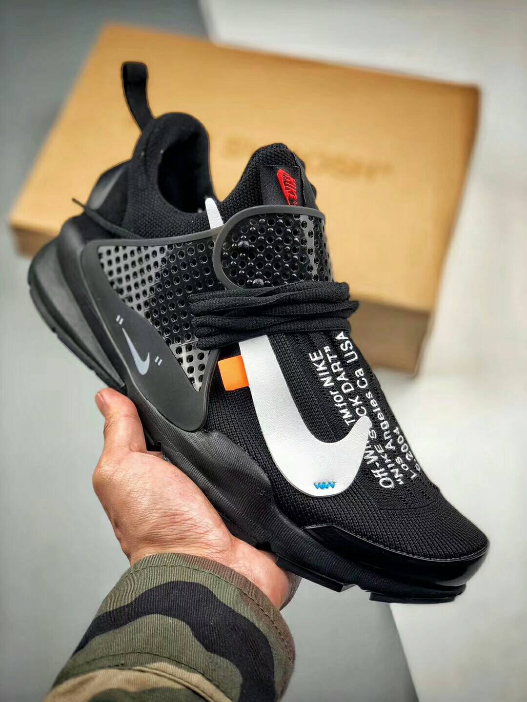 Off-White™ x Nike Sock Dart 聯名定制 情侶款