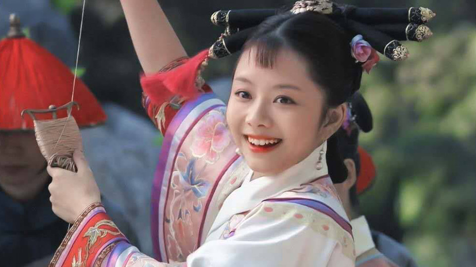 頂流小花的清宮劇造型7：譚松韻 飾演《甄嬛傳》方淳意