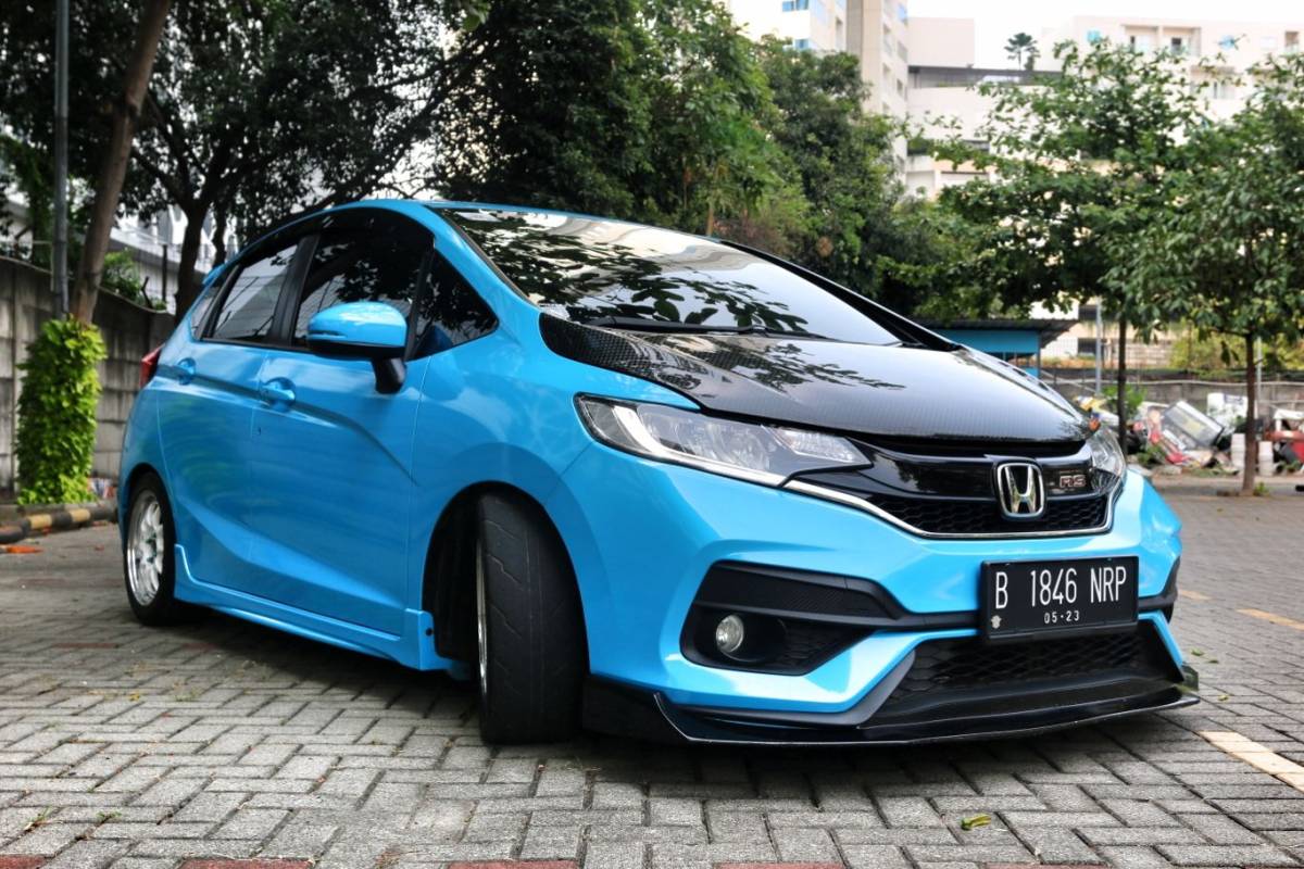 Honda Blue Bird Jazz Street Racing Anak Kuliahan