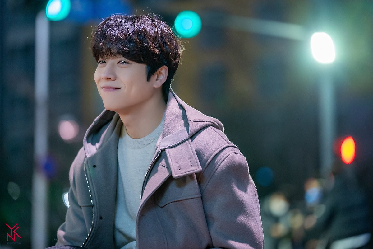 「男二晉升男主」的韓國演員：姜勳