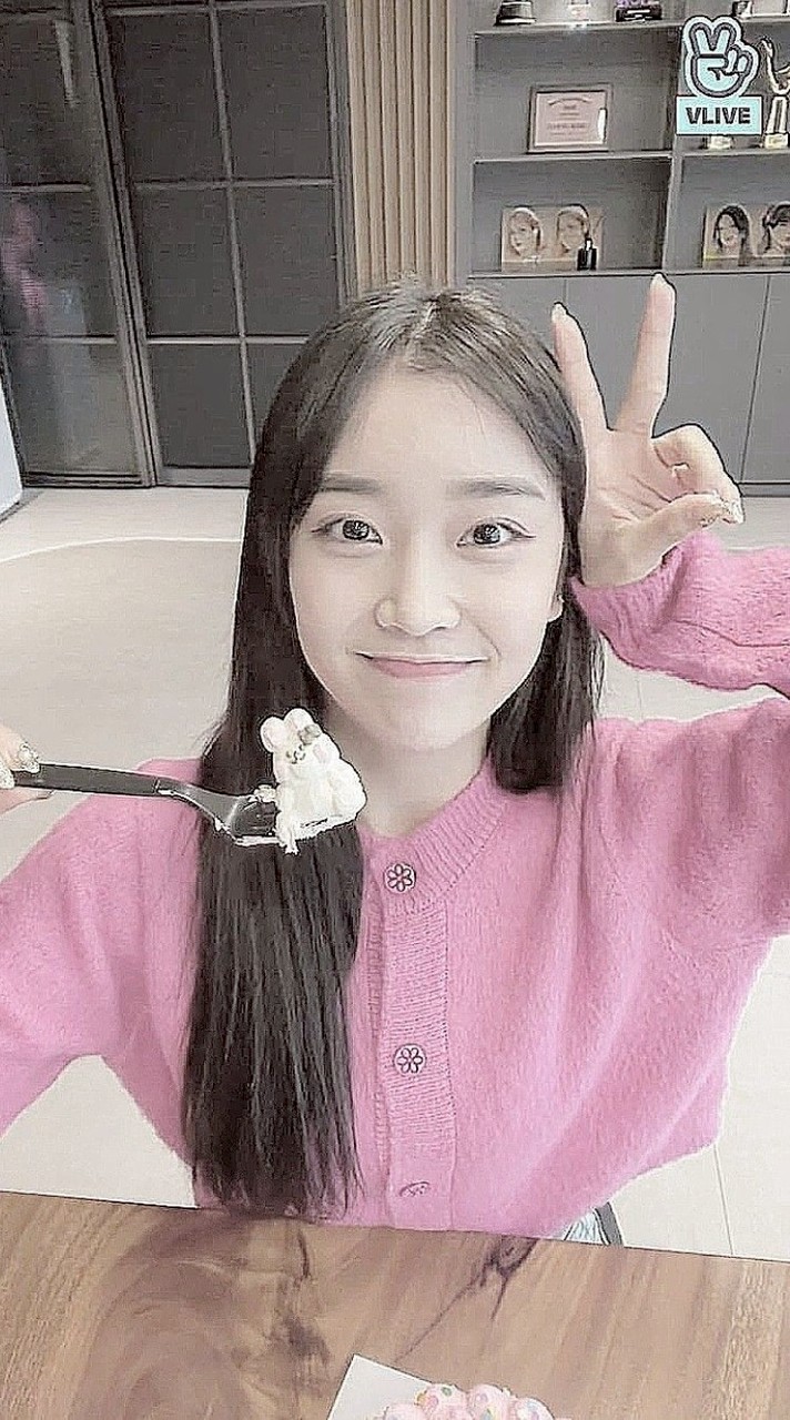 นํ้าฝน🙇‍♀️💞