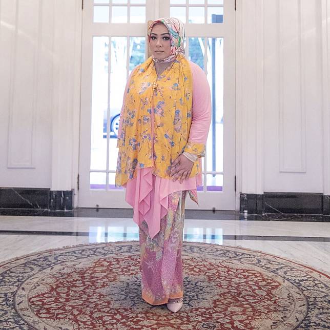 10 Gaya Hijab Keren Untuk Cewek Berbadan Curvy