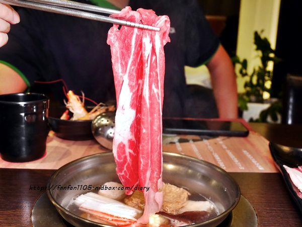 【中和美食】鮮來一鍋 #霜降牛肉 #活跳蝦 #雙人套餐680元 #不收服務費 #自助吧無限供應 (12).JPG