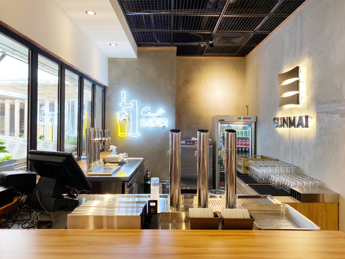 「一幻拉麵X胡同居酒屋」推金色三麥手壓精釀啤酒，共六種口味，還有限定的檸檬草口味