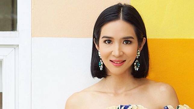 Image result for แนน - ชลิตา เฟื่องอารมย์ครูสอนโยคะ