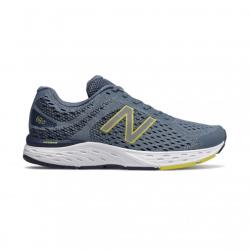 ◎680緩震跑鞋|◎透氣網布材質|◎品牌定位:運動品牌品牌:NewBalance紐巴倫適用性別:男生款式:慢跑鞋尺寸:26cm,26.5cm,27cm,27.5cm,28cm,28.5cm,29cm版