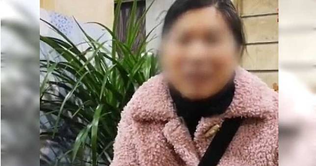 女大生沒做過家事！不會煮飯整理房間　媽媽請保母照顧：我很忙