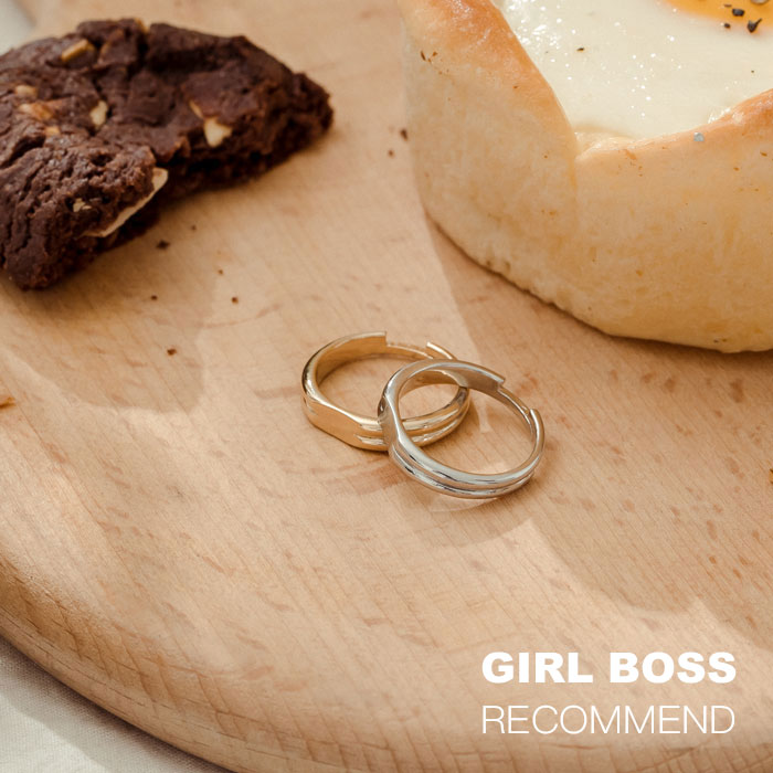 vacanza是義大利文假期的意思。我們希望每一個飾品，都能成為生活裡的輕鬆假期。點亮你的天生美麗，襯托你的獨一無二，妝點你的每個重要日常。．訂單成立後無法更改訂單。．若需更改請至會員系統-交易紀錄-