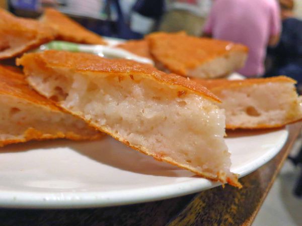 【台北美食】東方泰國小館-厚度超過3公分以上的月亮蝦餅 【台北美食】東方泰國小館-厚度超過3公分以上的月亮蝦餅