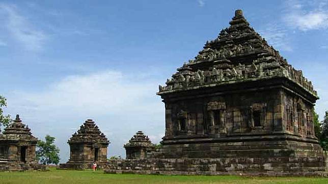 ™ tapi 7 Candi di Sekitarnya Ini Tak Kalah Menarik Obama ke Yogyakarta - Prambanan Memang Terpopuler, 