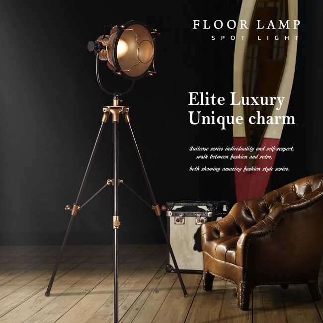 調整橫向上下角度，照明範圍擴大 頭燈尾蓋旋鈕，控制尾蓋開闔，經典拉把設計 鋁合金三腳架開闔設計，質感倍增、支撐力穩固 腳架以伸縮旋鈕調整高低自125~187cm 青銅是純銅加入錫或鉛的合金，強度高且鑄