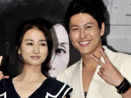 4 Pasangan Seleb Korea yang Enggak Jadian di Drama tapi Jadian di Kehidupan Nyata