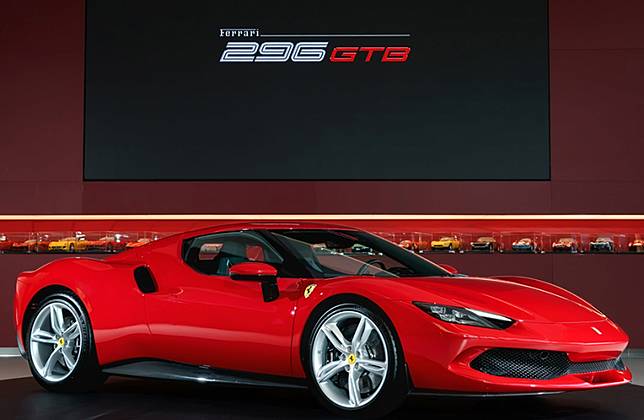 夢幻車圖集 法拉利v6油電超跑ferrari 296 Gtb 世界高級品 Line Today