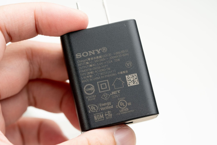 Xperia 10 III 5G延遲與燒機（口罩姬）