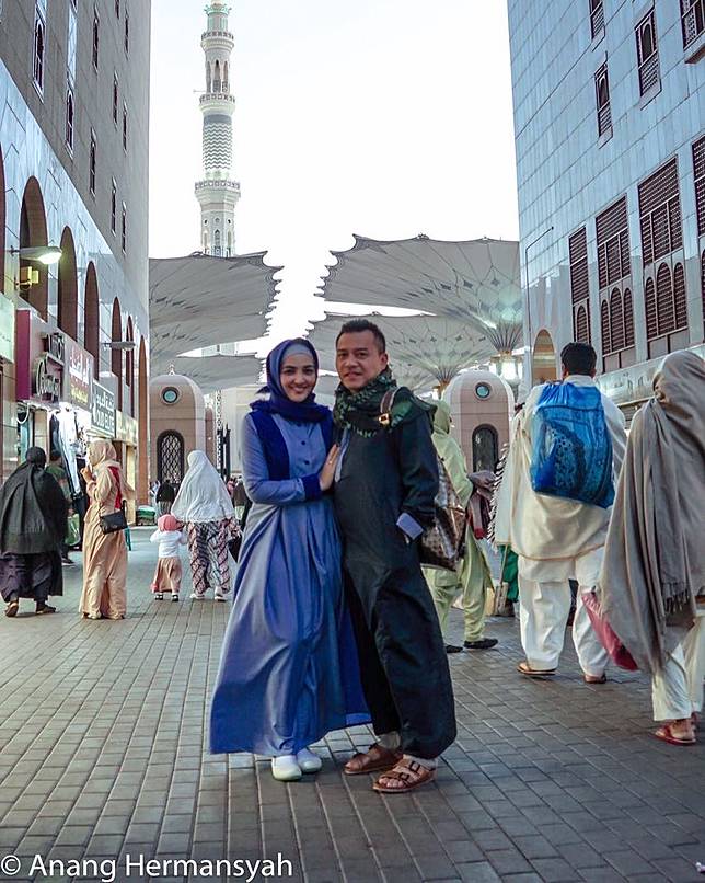 10 Gaya Hijab Keren Untuk Cewek Berbadan Curvy