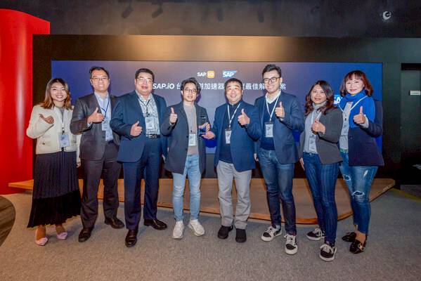 BSOS Wins the Best Solution of the Year at SAP.iO Startup Accelerator