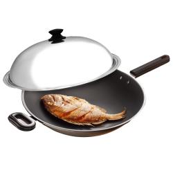 ◎採用一體成型珍珠砂不沾鍋面處理|◎無塗層、不掉漆，安心健康|◎超輕複合金耐用鍋身，適用鐵鏟、鐵刷主商品:鍋寶煎大師黑珍珠不沾炒鍋*1型號:GD-3901（市價:4990元）材質：鍋身：高級複合金珠頭