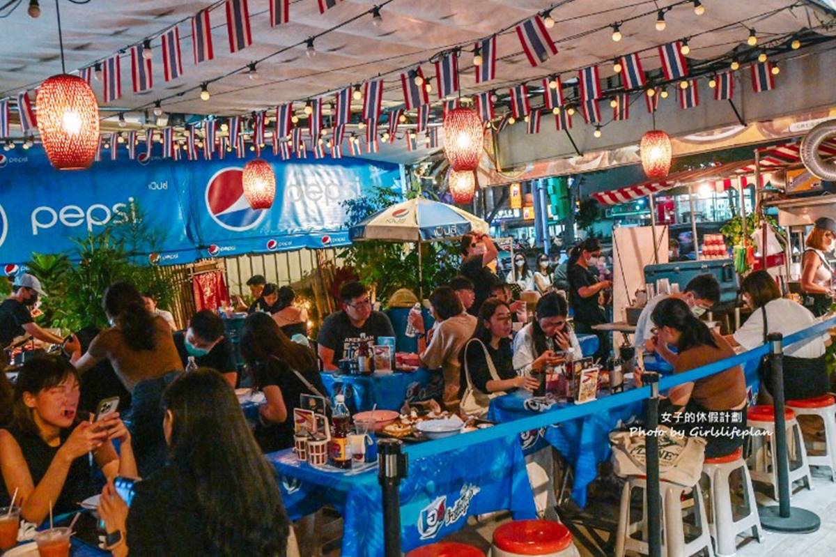 55元起免出國開吃！雙北６泰式料理推薦：排隊路邊攤、厚切月亮蝦餅、炒泡麵